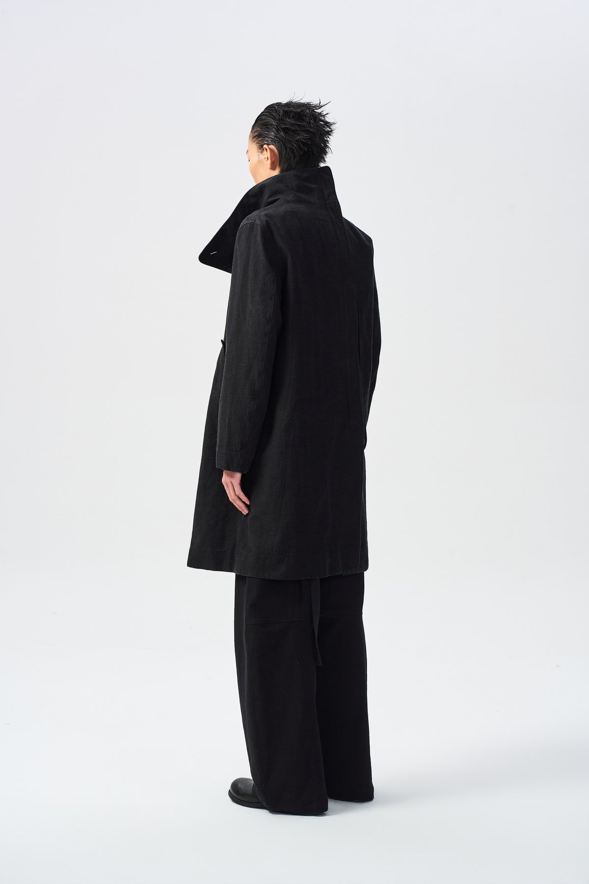 SENNE SPLIT COAT — rear three-quarter view — ATTEMPT AW26