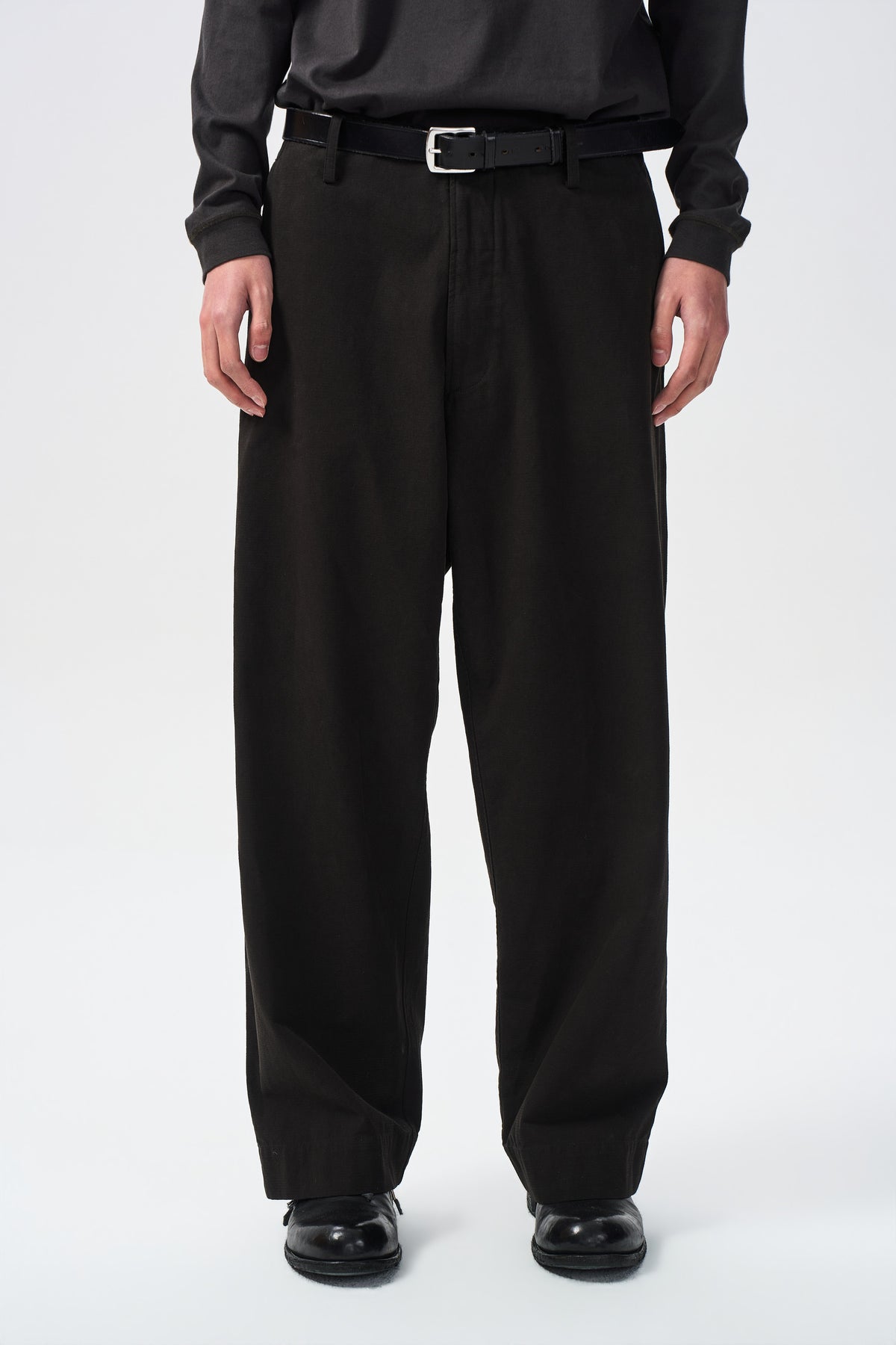 TARN FLAT TROUSERS — front waistband and leg shape view — ATTEMPT AW26