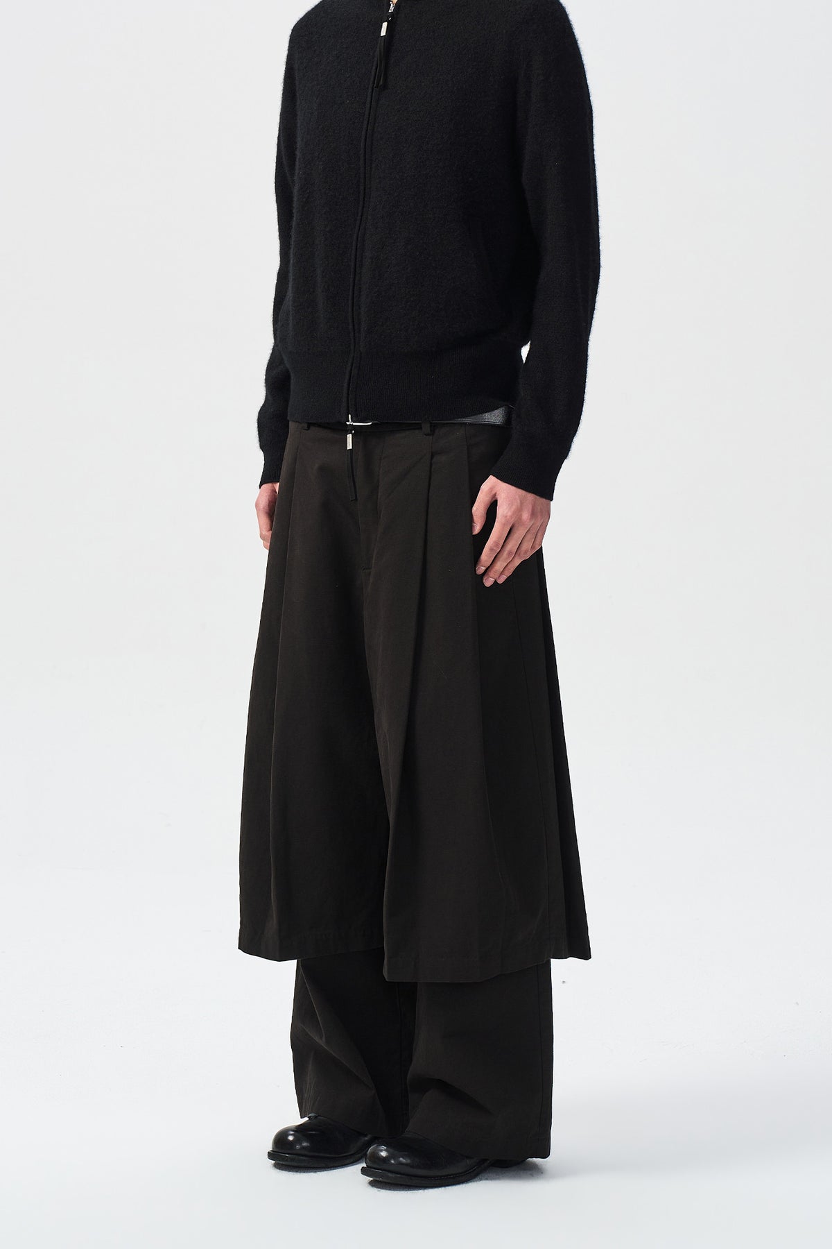 AVEL OVERLAY TROUSERS — front overlay and leg shape view — ATTEMPT AW26